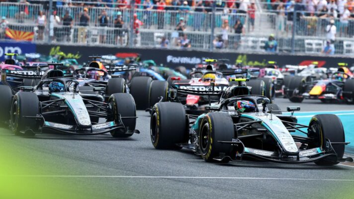 Kimi Antonelli, Mercedes, leads a pack of cars in the 2026 Miami Sprint