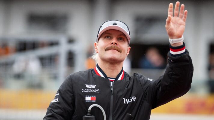 Valtteri Bottas waves to the crowd in Canada.