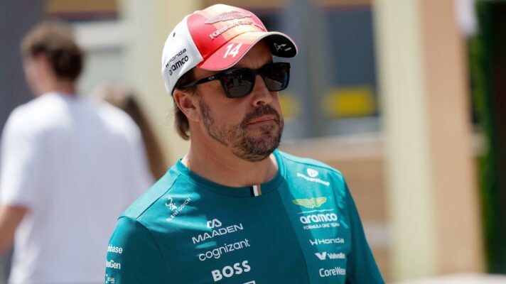 Fernando Alonso arrives at Barcelona