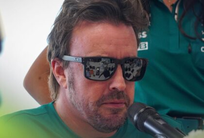 ‘Borderline abuse’ of Aston Martin claimed by Alonso in Alpine rumours response