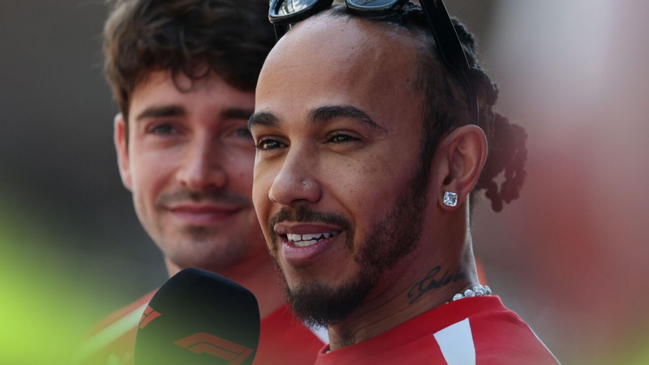 Il "privilegio" di Hamilton in Ferrari: Leclerc svela l'ironico divieto della Scuderia