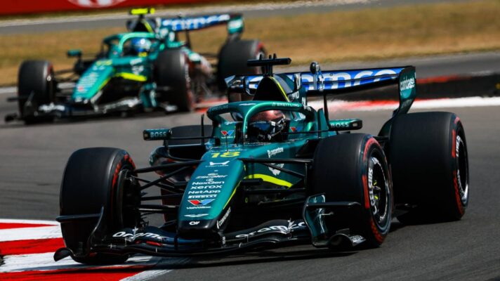 Lance Stroll and Fernando Alonso lay down the laps
