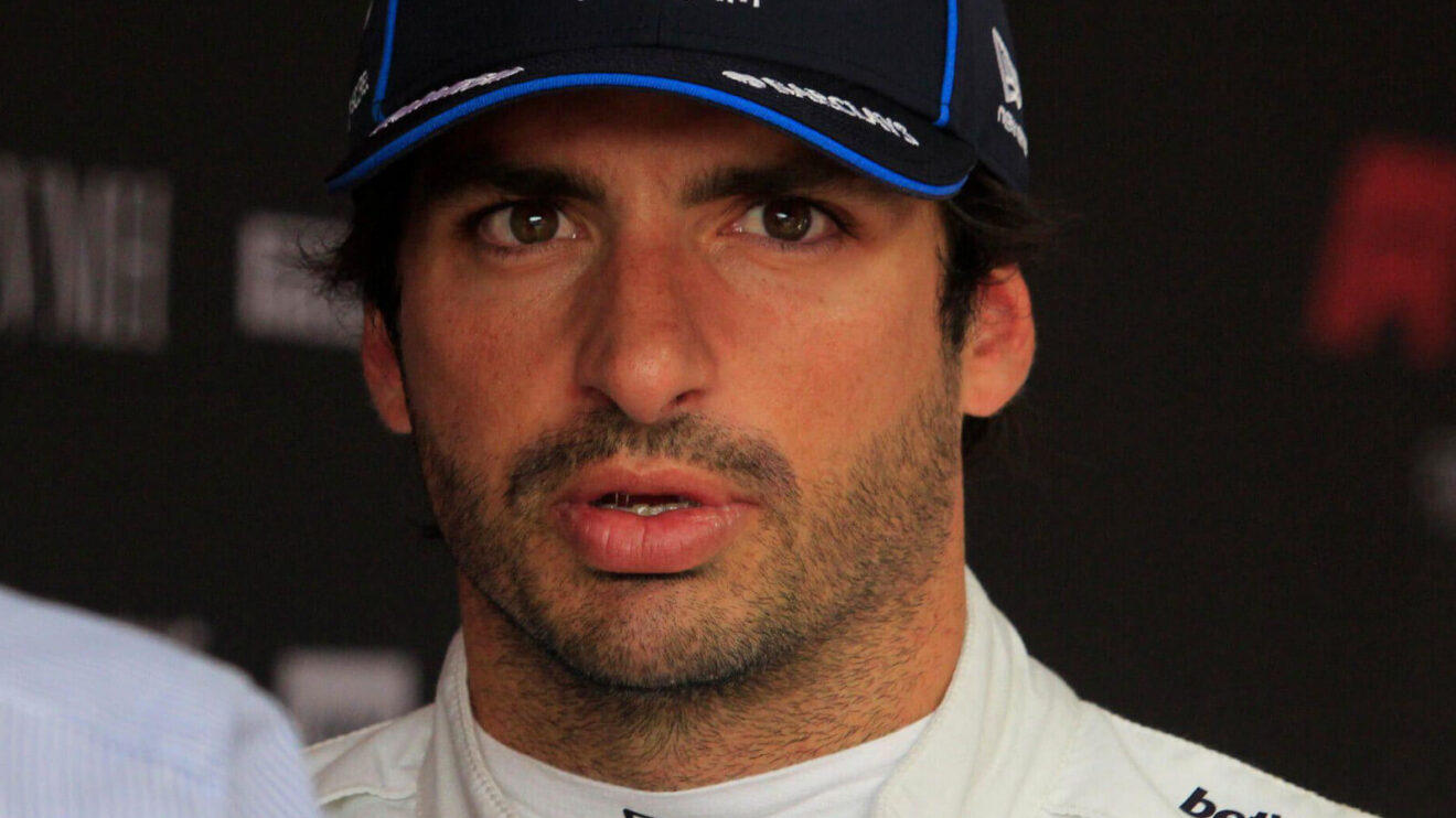 Carlos Sainz looking directly with focus at the camera