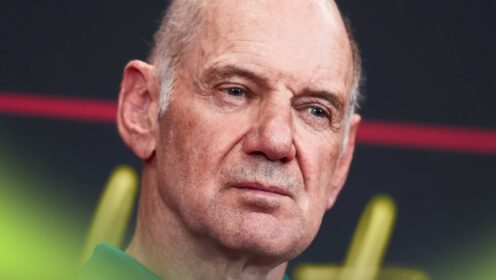 Adrian Newey holds McLaren MCL40 inspection at Hungarian Grand Prix