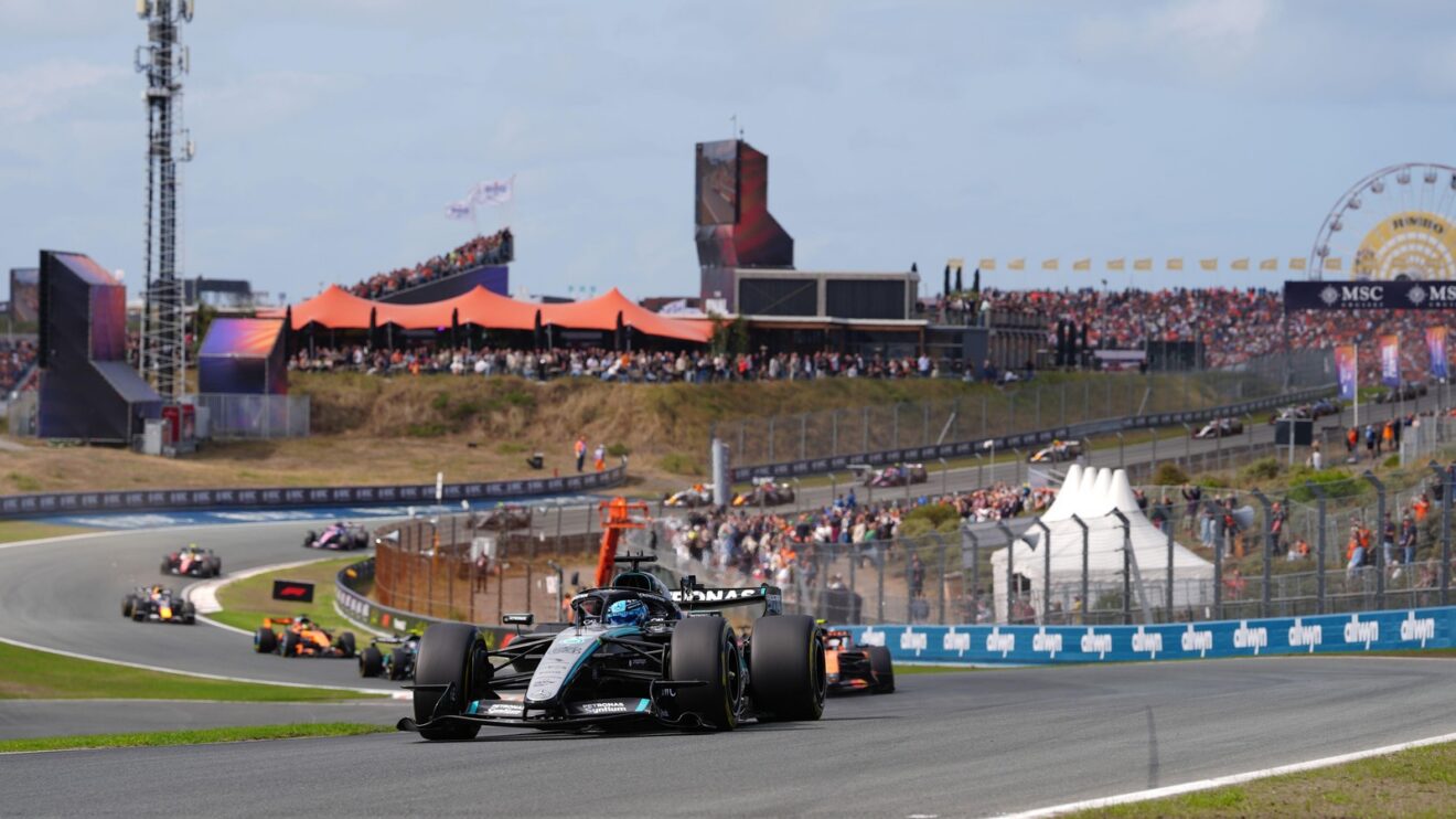 George Russell leads the field at the start of the 2026 Dutch GP Sprint.