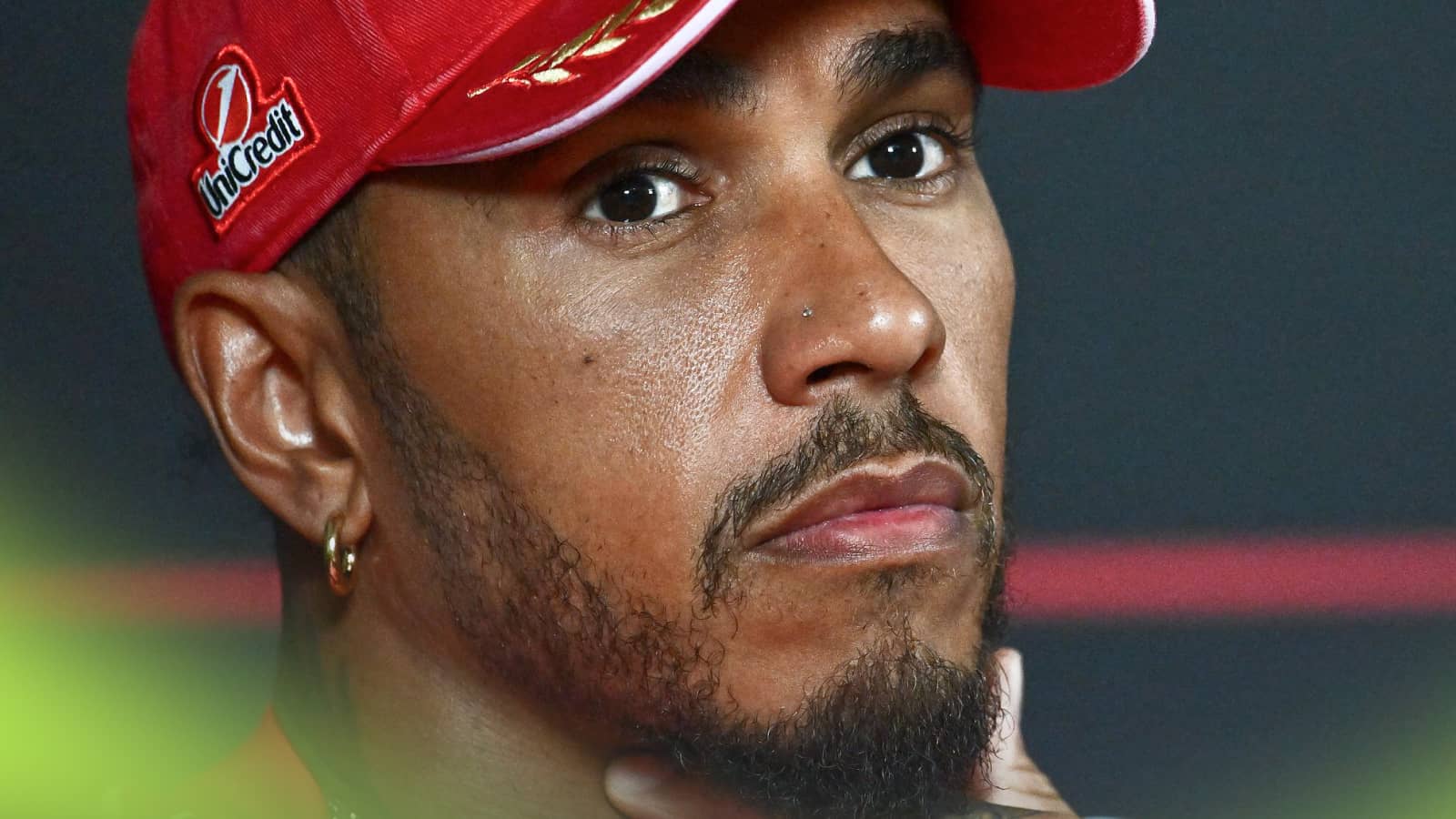 planetf1.com - Oliver Harden - Lewis Hamilton grilled on Ferrari 'documents' as latest rumour rejected