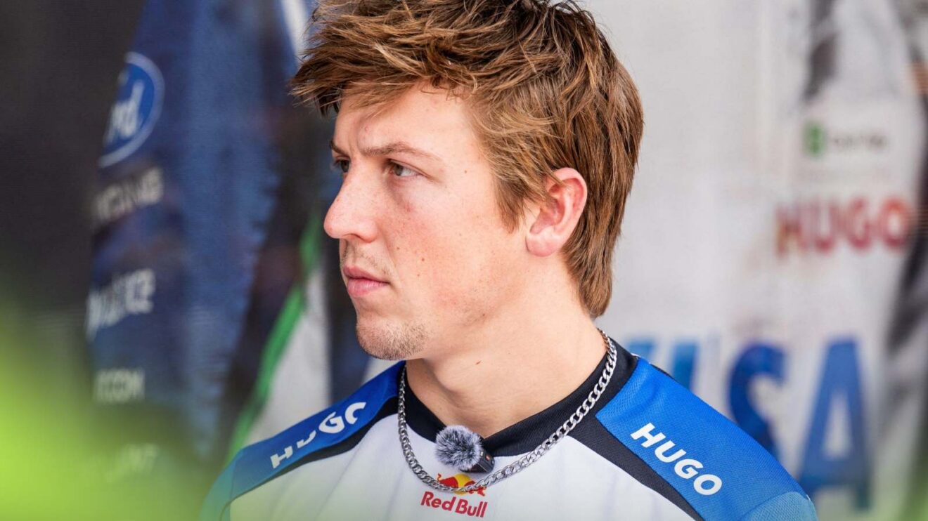 Liam Lawson in attesa: la Red Bull deciderà il suo futuro per il 2027