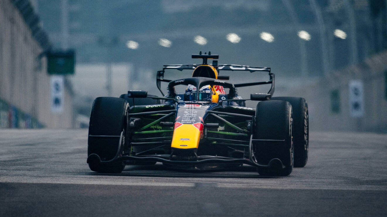 Max Verstappen and the Singapore lights